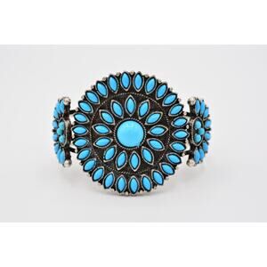 Avon Vintage Cuff Bangle Bracelet Turquoise Cabochon Blue Chunky Signed 90s Bin2